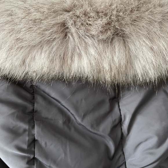 DKNY Winter Coat - Faux Fur - Picture 3 of 5